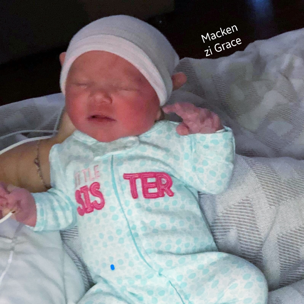 Meet your Posher, April